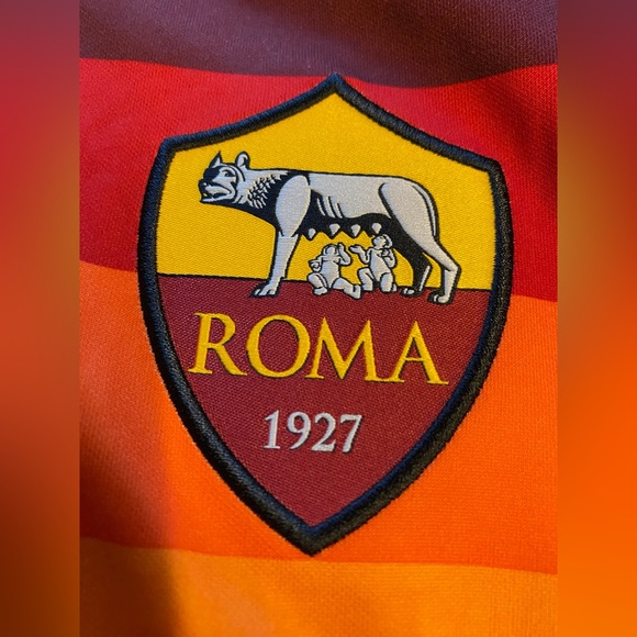 Roma FC Serie A Nike Jersey - Picture 7 of 7